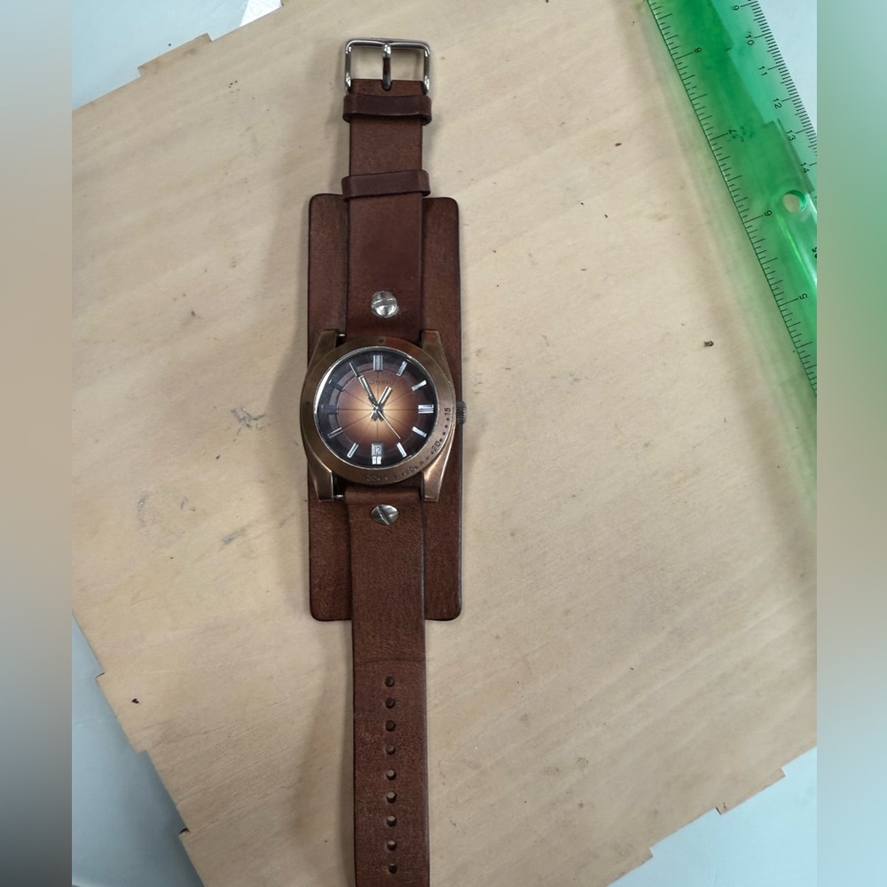 Fossil Women's Brown Gradient Dial Leather Cuff Watch - Picture 2 of 9
